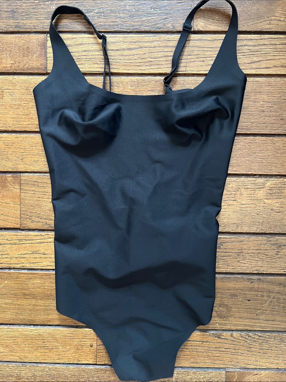 SKIMS Black Scoop Low Back Thong Bodysuit XS NWT New With Tags
